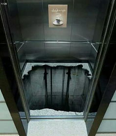 撕与不撕 直面小区电梯低俗广告的困境与出路